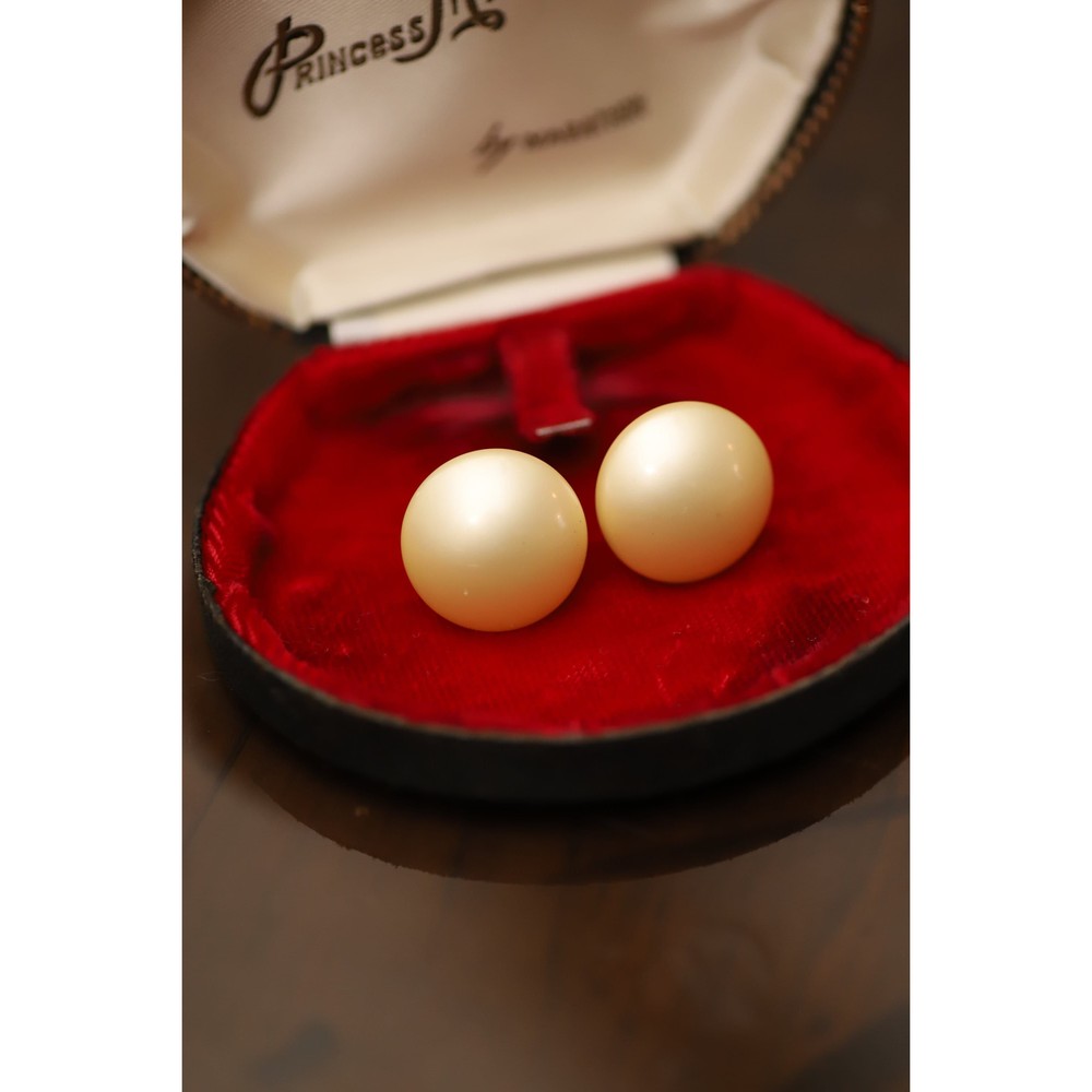 Midcentury, vintage faux peal screw back earrings, sterling